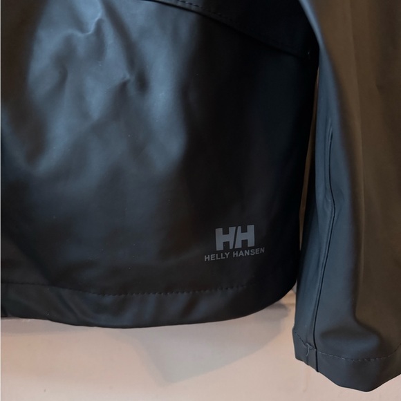 Helly Hansen | Boys Black Raincoat sz 16/XL - Picture 3 of 5